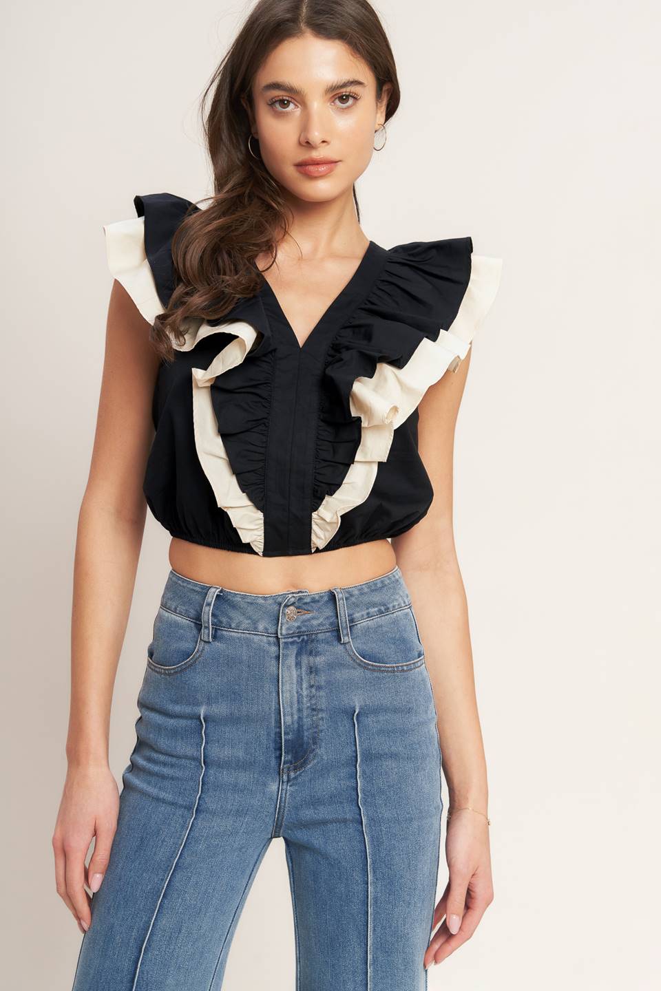 GALLERY CONTRAST WOVEN CROP TOP